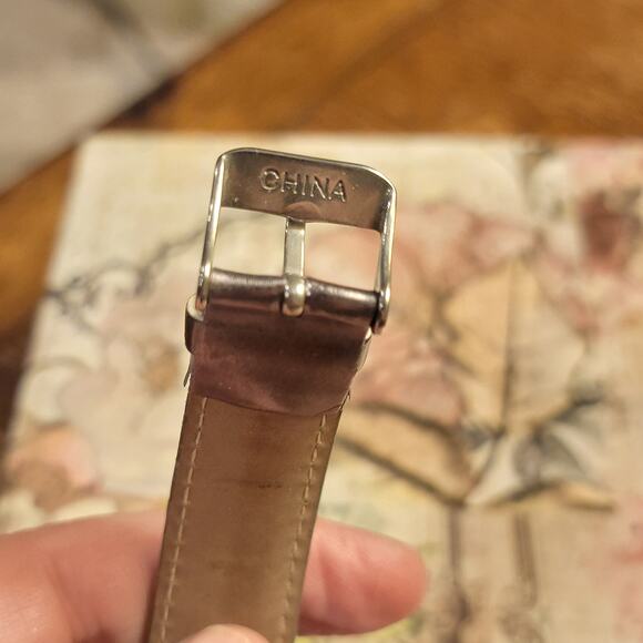 Vintage Watch NY&C Glitter Dial Quartz Rhinestone Bezel Silver Strap Japan Movt - Picture 9 of 10